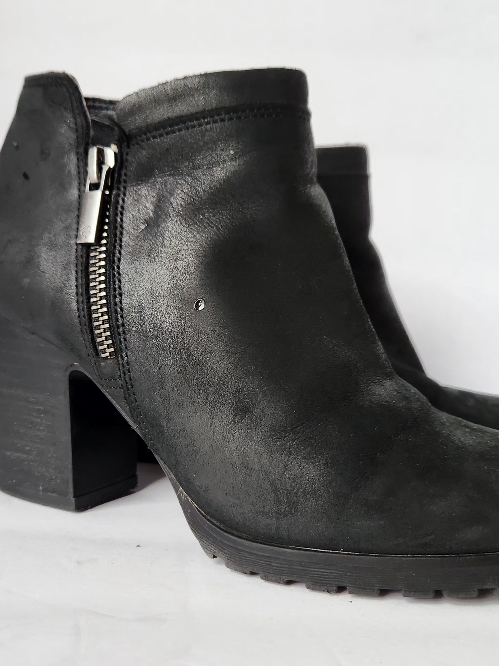 Lucky Brand Black Leather Ankle Booties with Side Zip